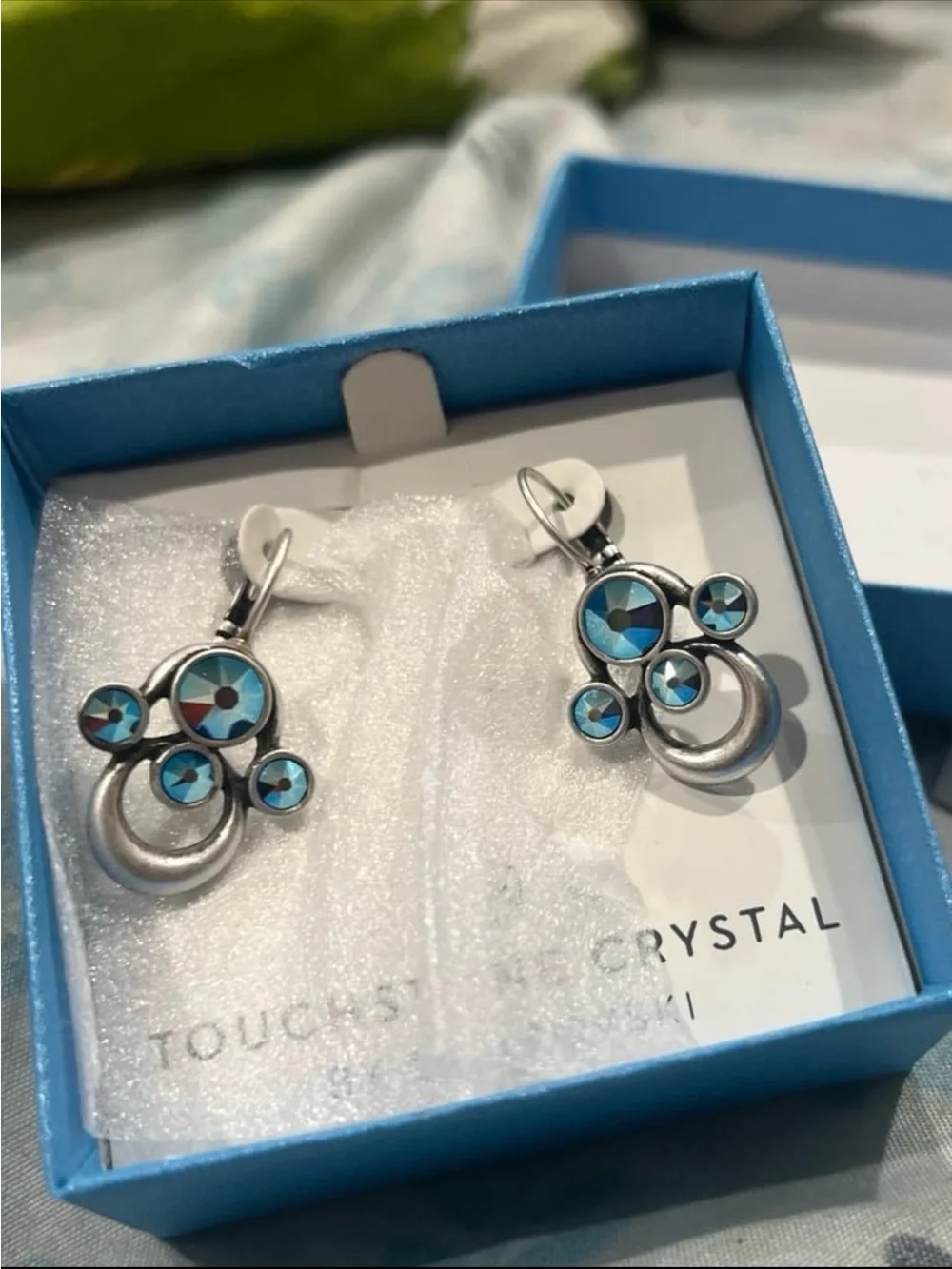 Shimmer V blue earrings vintage from touchstone crystal like new